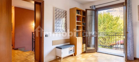 4 bedrooms Villa in Porto Valtravaglia, Italy No. 236122 16