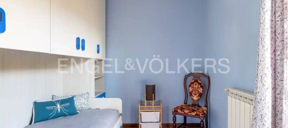 4 bedrooms Villa in Porto Valtravaglia, Italy No. 236122 15