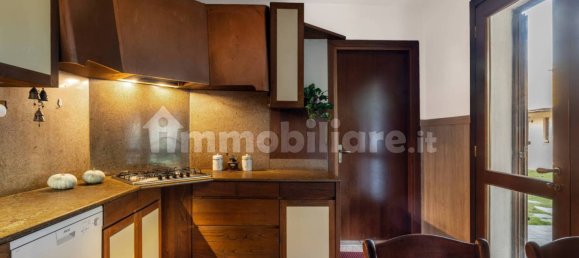 4 bedrooms Villa in Porto Valtravaglia, Italy No. 236122 20