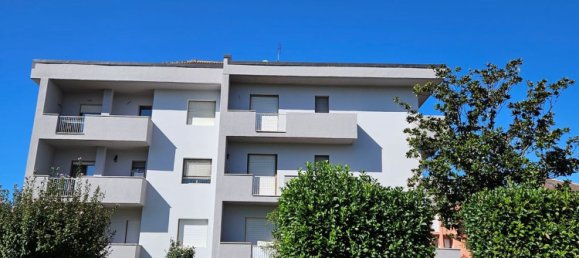 4 rooms Apartment in Asti, Italy No. 216982 3