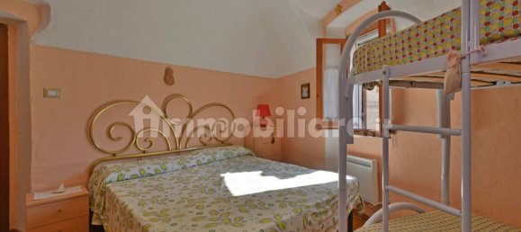 3 Schlafzimmer Haus in Balestrino, Italy, Nr. 335731 9