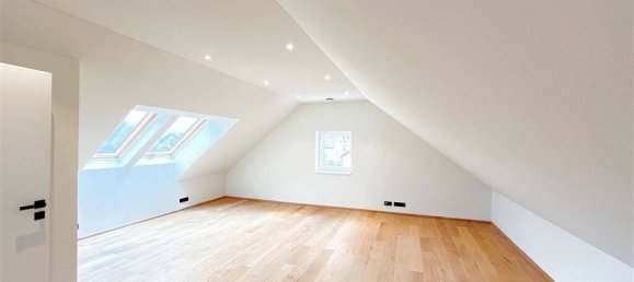 Коммерческая недвижимость с 7 комнатами в Аугсбург, Германия № 84505 31