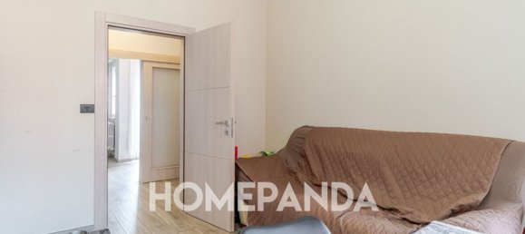 6-salle Appartement à Turin, Italy No. 265970 5