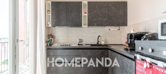 6-salle Appartement à Turin, Italy No. 265970 9