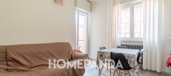 6-salle Appartement à Turin, Italy No. 265970 3