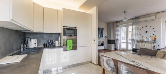 3-Zimmer Penthouse in Bresso, Italy, Nr. 32045 14