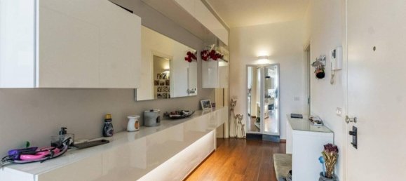 3-Zimmer Penthouse in Bresso, Italy, Nr. 32045 22