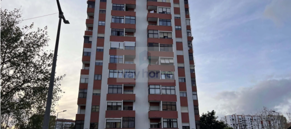 160m² Office in Odivelas, Portugal No. 193365 2