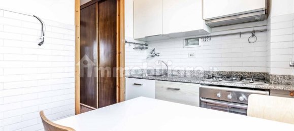 1 bedroom Apartment in Rome, Italy No. 350595 11
