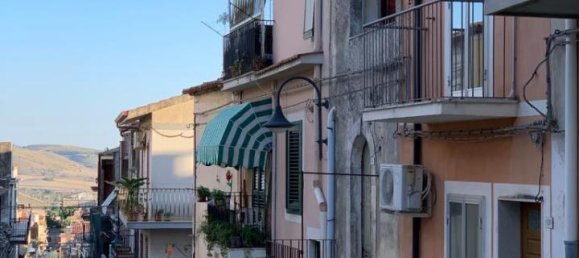 Дом с 2 комнатами в Джарратана, Италия № 235611 5