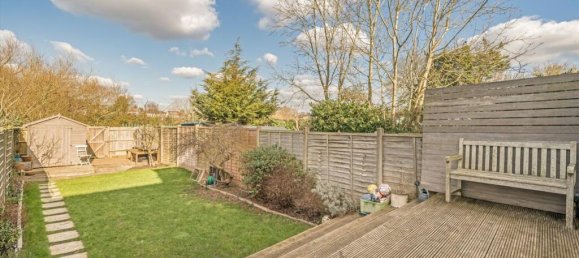 4 bedrooms House in Surbiton, United Kingdom No. 10232 5