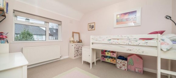 4 bedrooms House in Surbiton, United Kingdom No. 10232 4