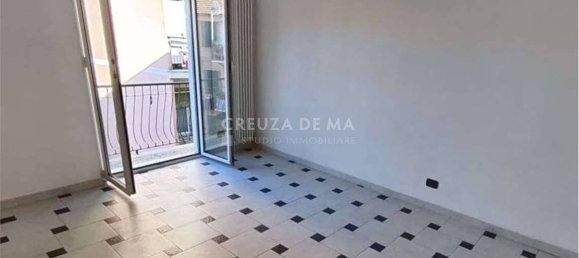 Apartamento de 2 dormitorios en Rapallo, Italy No. 302570 5