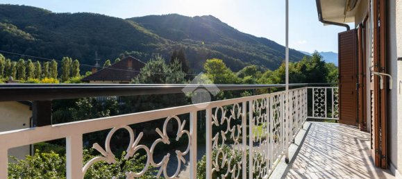 4 bedrooms Villa in Torre Pellice, Italy No. 72454 12
