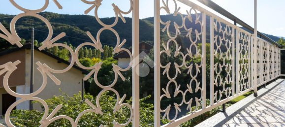 4 bedrooms Villa in Torre Pellice, Italy No. 72454 11