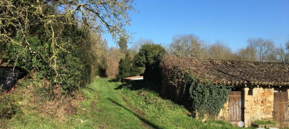 16285m² Land in Vivonne, France No. 335856 14