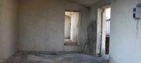 4 rooms House in Grisolia, Italy No. 164753 5