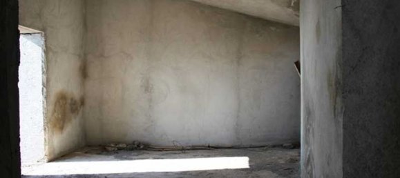 4 rooms House in Grisolia, Italy No. 164753 6