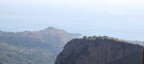 4 rooms House in Grisolia, Italy No. 164753 10