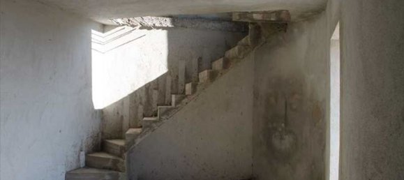 4 rooms House in Grisolia, Italy No. 164753 3