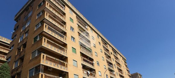 1 bedroom Apartment in Rome, Italy No. 167661 4