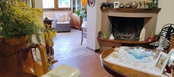 5 bedrooms Villa in Pistoia, Italy No. 220920 37