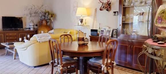 5 bedrooms Villa in Pistoia, Italy No. 220920 8