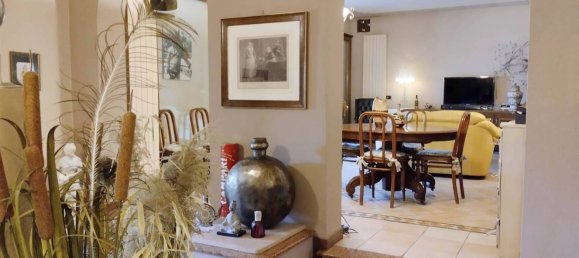 5 bedrooms Villa in Pistoia, Italy No. 220920 25