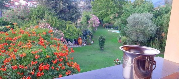 5 bedrooms Villa in Pistoia, Italy No. 220920 5