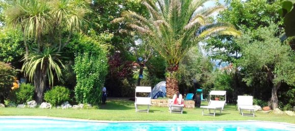 5 bedrooms Villa in Pistoia, Italy No. 220920 9