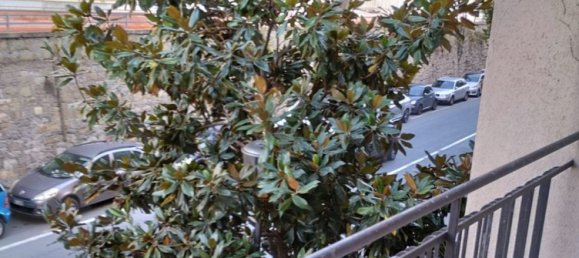 3-salle Appartement à Ventimiglia, Italy No. 202124 8