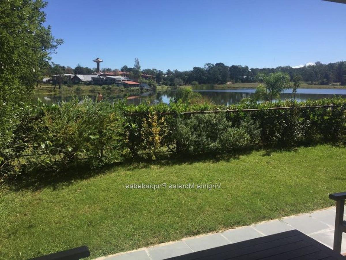 3 chambres Appartement à Canelones, Uruguay No. 8355