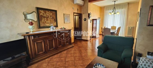 Apartamento T3 em Paderno Dugnano, Italy N.º 380432 11