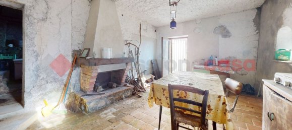 3 rooms House in Bagni di Lucca, Italy No. 235345 4