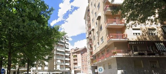 3 bedrooms Apartment in Turin, Italy No. 363566 6