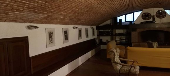 11-Zimmer Villa in Muggiò, Italy, Nr. 4137 12