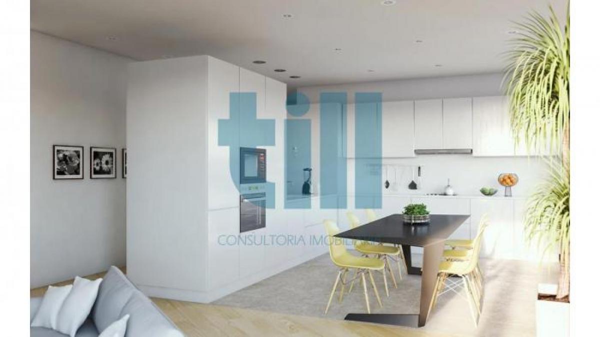 3 bedrooms Apartment in Porto, Portugal No. 2600