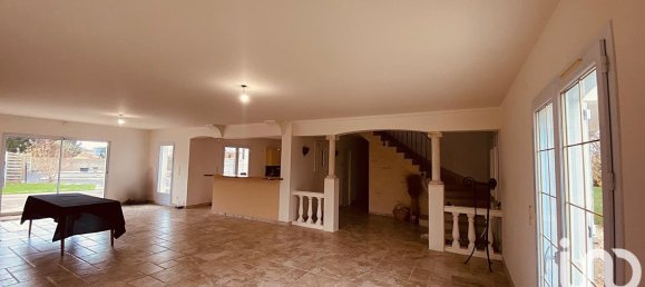 5 chambres Maison à Le Subdray, France No. 53510 9