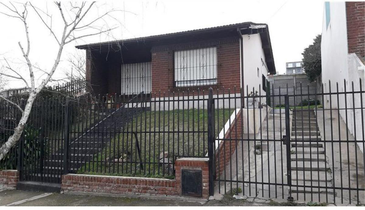 2 bedrooms House in Tandil, Argentina No. 60915