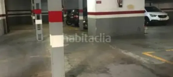 Garage in Santa Coloma de Gramenet, Spain 9m², Nr. 166284 2