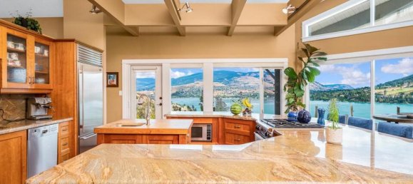 3 bedrooms House in British Columbia, Canada No. 1115 9