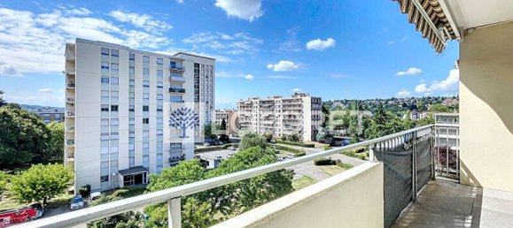 Квартира с 1 спальней в Бургуэн-Жальё, Франция № 281735 10