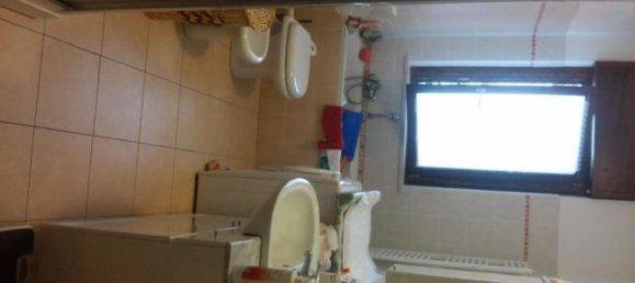 2 bedrooms Apartment in Turin, Italy No. 252853 2