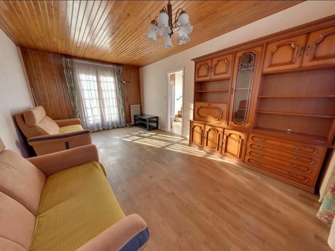 3 chambres Maison à Champigny-sur-Marne, France No. 180757