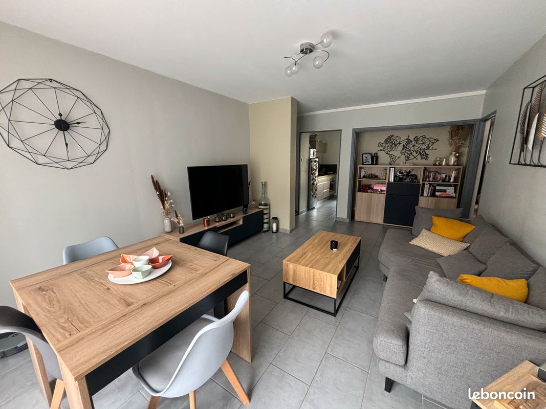 2 Schlafzimmer Wohnung in Aix-en-Provence, France, Nr. 328099