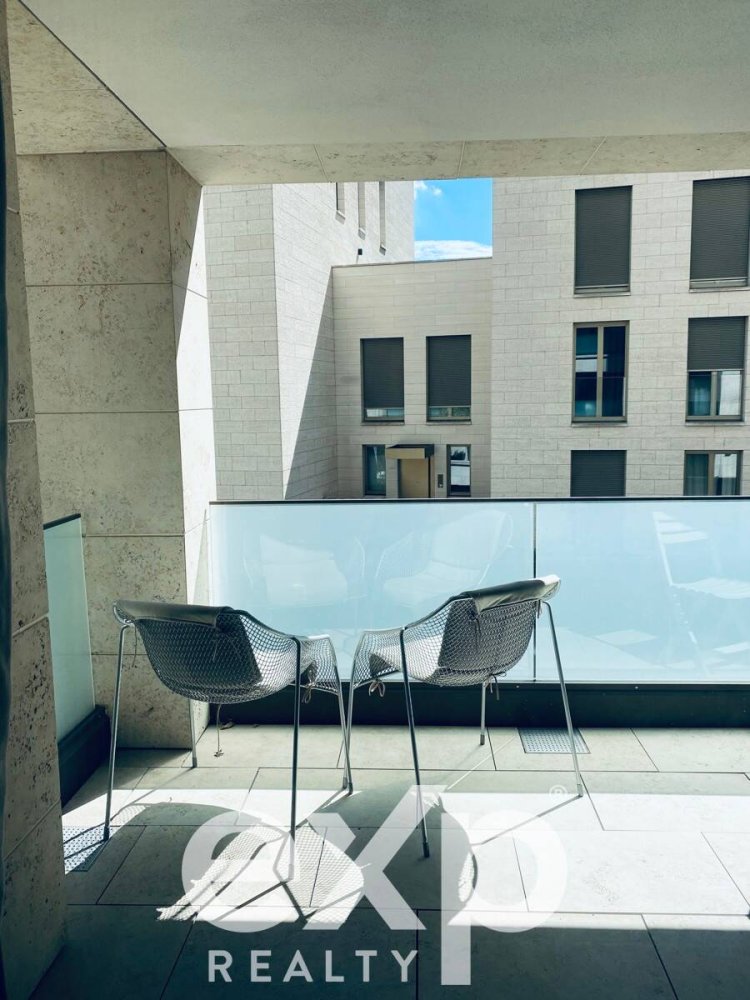 4 chambres Appartement à Frankfurt am Main, Germany No. 105979