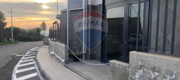 1غرفة عقار تجاري في Camporotondo Etneo, Italy رقم 55183 12