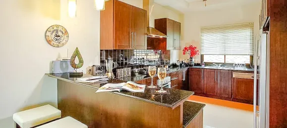 7 bedrooms House for sale in Nai Harn Beach, Phuket, Southern Thailand, Thailand № 60530 8