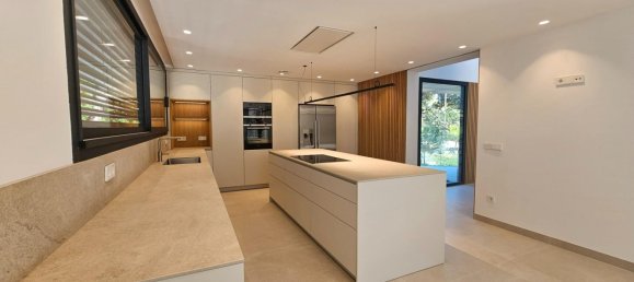 5 bedrooms House in Gava, Spain No. 73269 44