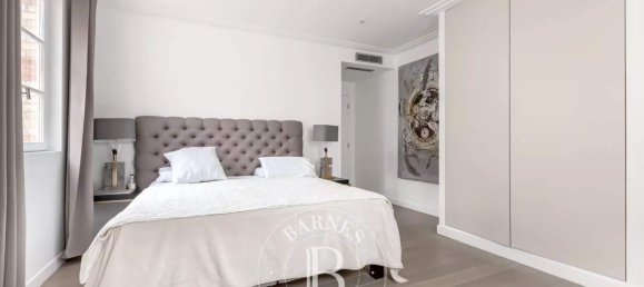 3 bedrooms Duplex in Paris, France No. 188356 13